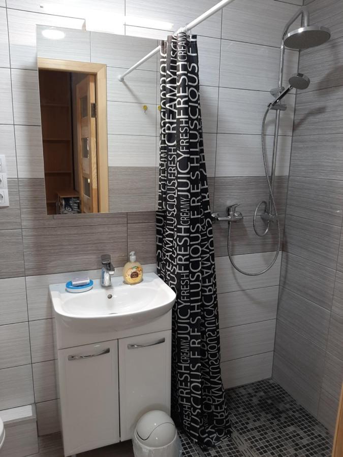Апартаменты С Террасой И Гаражом Odessa Ngoại thất bức ảnh